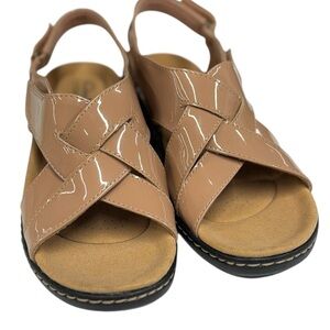 Clarks Glossy Beige Sandals